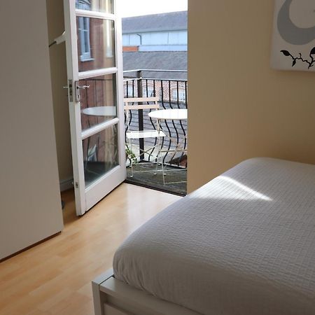 Scandinavian City Centre Apartment ウスター エクステリア 写真