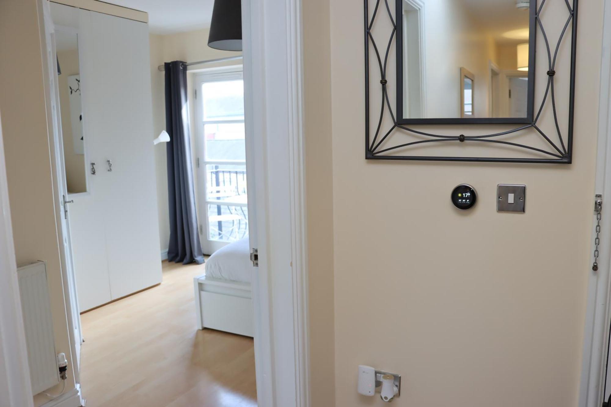 Scandinavian City Centre Apartment ウスター エクステリア 写真