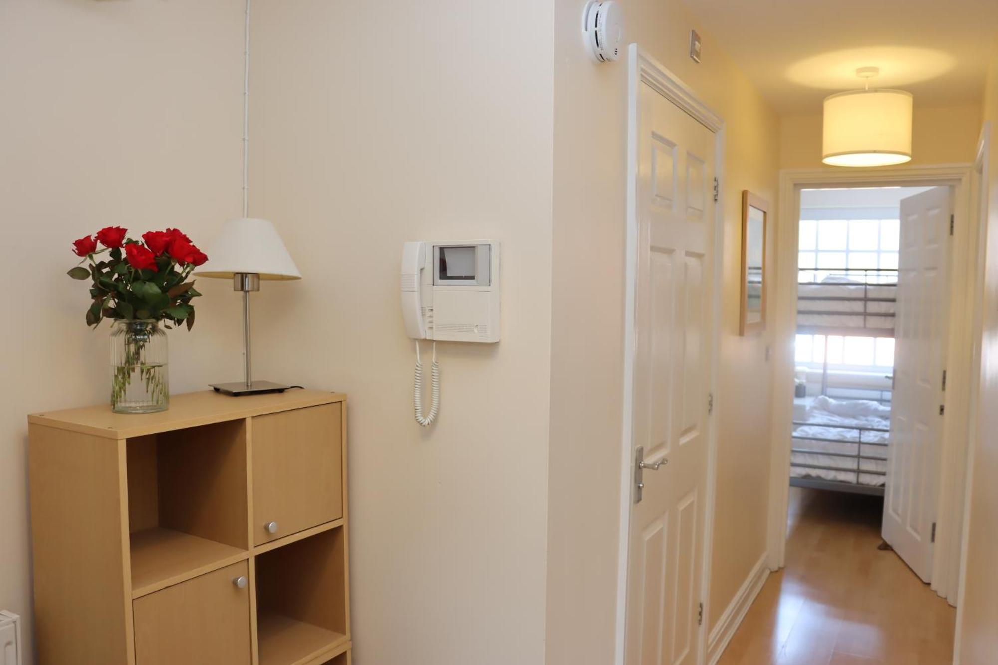 Scandinavian City Centre Apartment ウスター エクステリア 写真